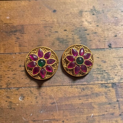 Traditional Floral Design Stud Earrings
