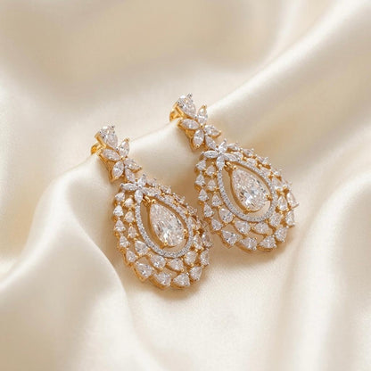 Devlina Diamond Earring