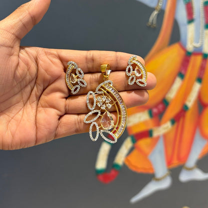 Amrita Pendant Set