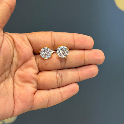 Giva Diamond Look Earring Studs