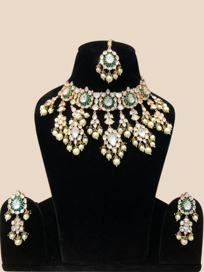 Banita Necklace set with mangaltika
