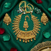 Akshaya Necklace Set